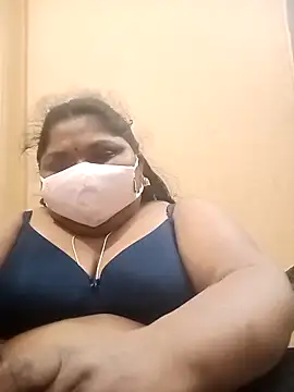 Snapshot of misammahyd chatting on February 1, 2026, 10:03 am misammahyd online show from February 1, 2026, 10:03 am