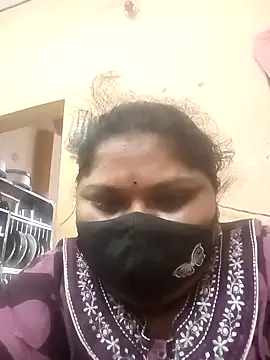 Snapshot of misammahyd chatting on February 2, 2026, 8:24 am misammahyd online show from February 2, 2026, 8:24 am