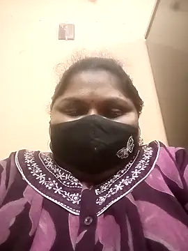 Snapshot of misammahyd chatting on February 3, 2026, 10:09 am misammahyd online show from February 3, 2026, 10:09 am