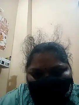 Snapshot of misammahyd chatting on February 6, 2026, 12:26 am misammahyd online show from February 6, 2026, 12:26 am