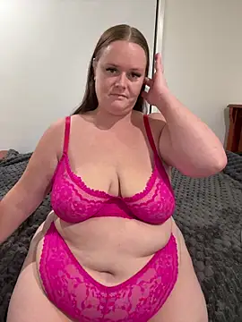 carinabro10 online show from April 9, 2026, 9:36 am