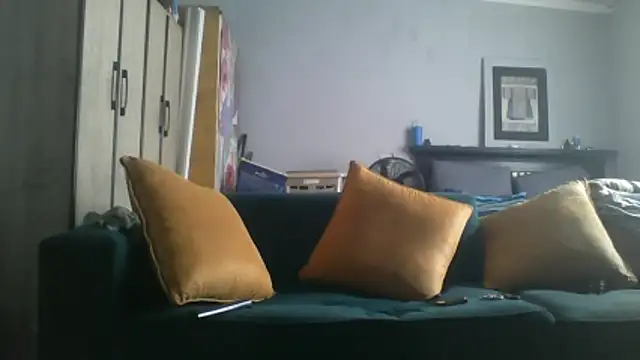 Winterslender online show from May 16, 2026, 6:43 am