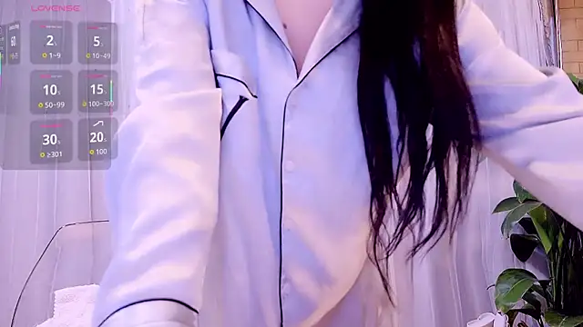 neinei bao online show from April 10, 2026, 3:28 pm