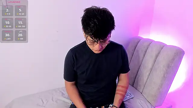 Theo Rowan online show from January 12, 2026, 9:25 am