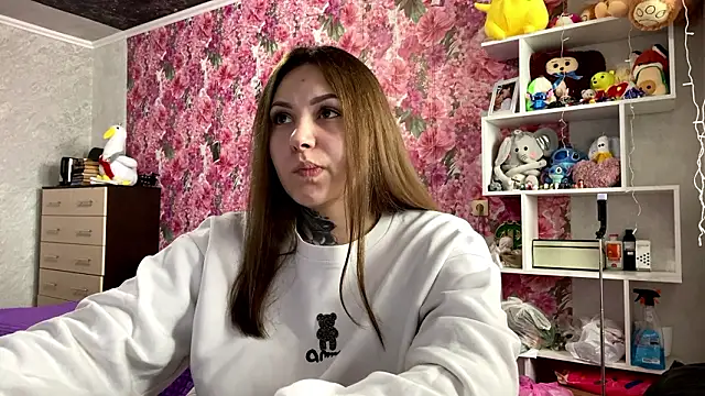 Snapshot of TraciBallena chatting on February 24, 2026, 7:17 am TraciBallena online show from February 24, 2026, 7:17 am