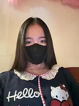 Gwen879 online show from February 6, 2026, 1:14 pm