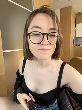 Persephone Kore online show from April 26, 2026, 2:37 pm