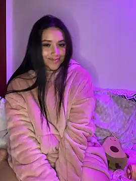 Snapshot of Veronica_Wins_ chatting on April 28, 2026, 2:27 am Veronica Wins online show from April 28, 2026, 2:27 am