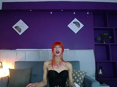 MEGHAN-QUEEN online show from January 13, 2026, 4:07 am