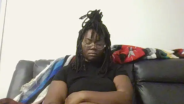 Snapshot of Kokohayes chatting on February 17, 2026, 9:43 pm Kokohayes online show from February 17, 2026, 9:43 pm