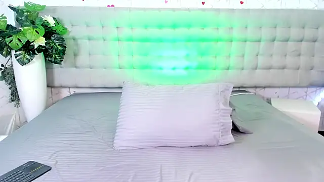 Snapshot of AlexiiaBrown chatting on February 28, 2026, 9:16 pm AlexiiaBrown online show from February 28, 2026, 9:16 pm