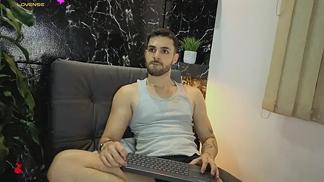 Apolo lux1 online show from January 11, 2026, 2:49 am