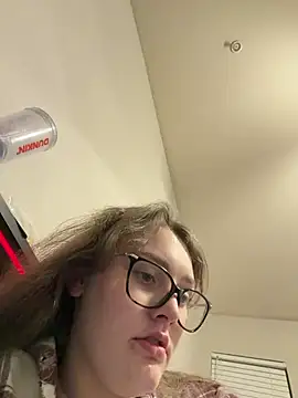 Snapshot of julia4thewin chatting on February 22, 2026, 5:08 am julia4thewin online show from February 22, 2026, 5:08 am