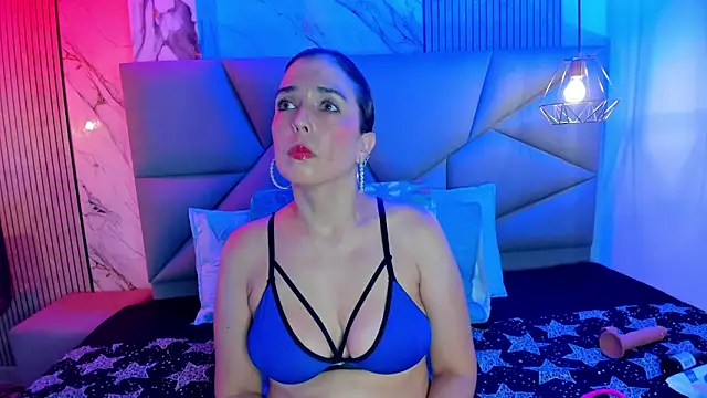 rousemonroe online show from May 12, 2026, 7:11 pm