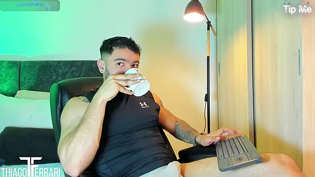 thiago ferrari  online show from June 14, 2026, 2:09 am