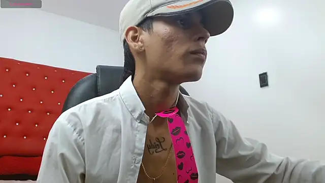 Snapshot of paullcb chatting on January 14, 2026, 4:07 am paullcb online show from January 14, 2026, 4:07 am