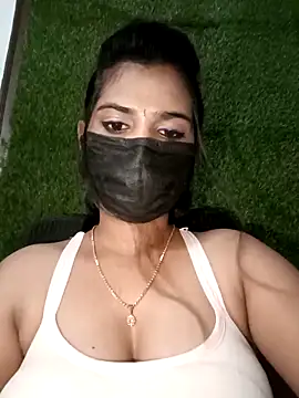 Snapshot of Nithyatamil chatting on February 7, 2026, 4:22 pm Nithyatamil online show from February 7, 2026, 4:22 pm