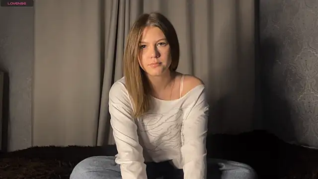 lilkaryne online show from February 16, 2026, 3:41 pm