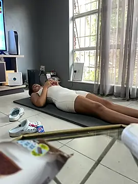 Snapshot of Brandy_Mr-Whiskers chatting on January 17, 2026, 1:49 pm Brandy Mr-Whiskers online show from January 17, 2026, 1:49 pm