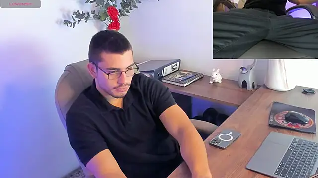 Snapshot of Jay_Grip chatting on February 23, 2026, 1:52 pm Jay Grip online show from February 23, 2026, 1:52 pm