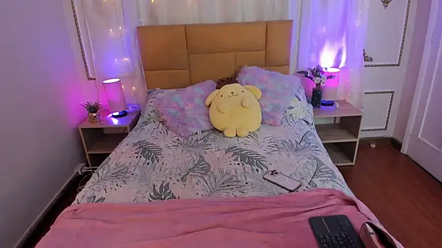 Snapshot of Jenifer_James chatting on February 12, 2026, 12:05 am Jenifer James online show from February 12, 2026, 12:05 am