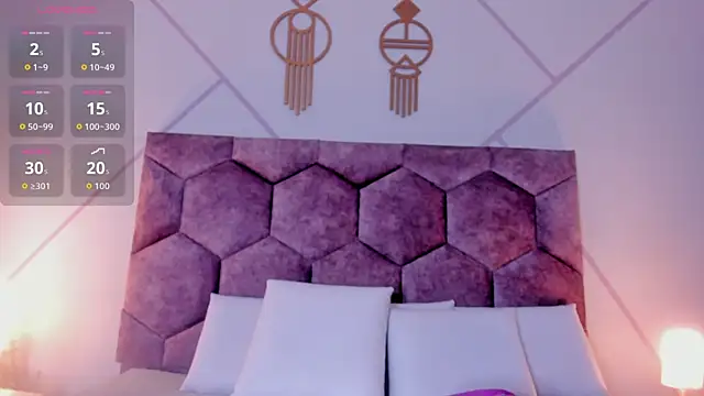 emily nova  online show from April 8, 2026, 11:54 am