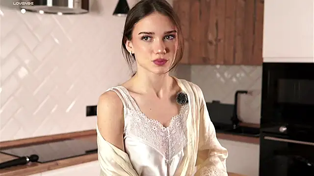 KnittedGoo online show from February 5, 2026, 3:22 am