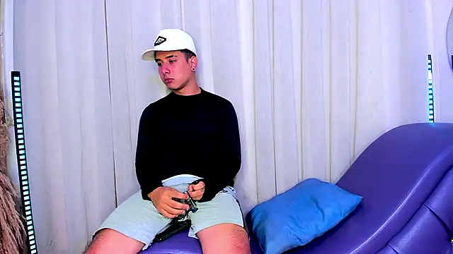 Yourslust pleasure online show from January 15, 2026, 12:43 pm