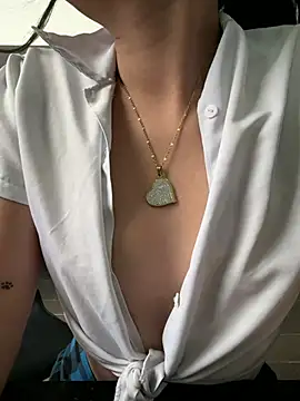 l0lita emi online show from February 19, 2026, 3:52 pm