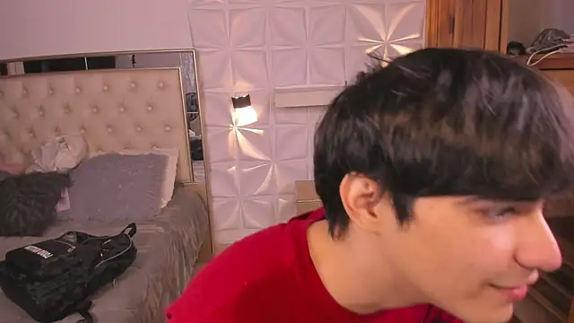 IamJuanJoc online show from April 20, 2026, 3:53 am