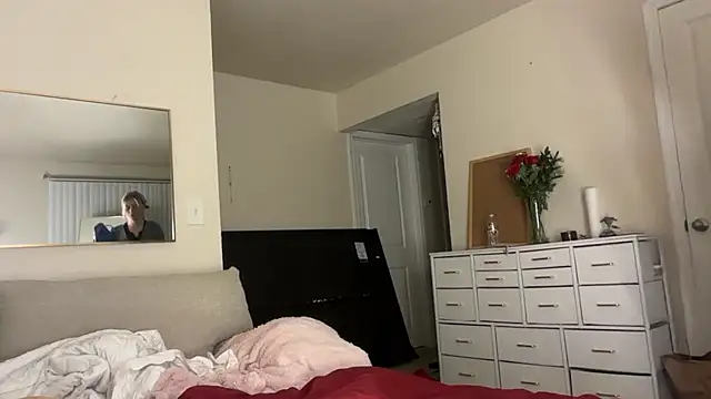 blondebunny999 999 online show from February 16, 2026, 1:24 am