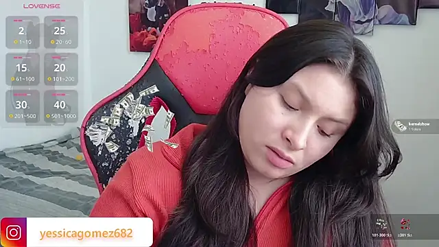 yessica gomez01 online show from February 27, 2026, 7:25 pm