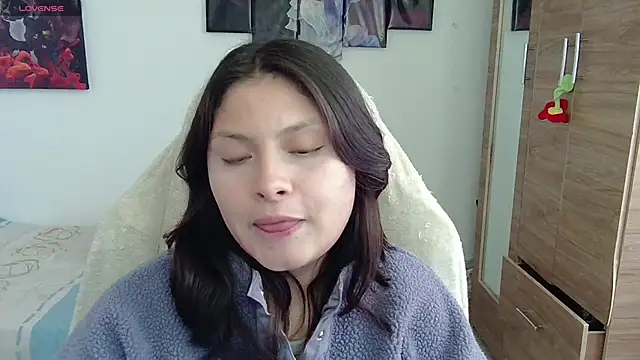 yessica gomez01 online show from June 1, 2026, 10:00 pm