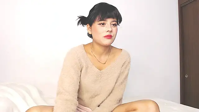 Yumicoco  online show from January 12, 2026, 1:27 pm