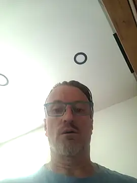 ballegs999 online show from July 25, 2026, 12:14 pm