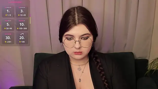 Snapshot of Siena_aa chatting on February 19, 2026, 8:38 pm Siena aa online show from February 19, 2026, 8:38 pm