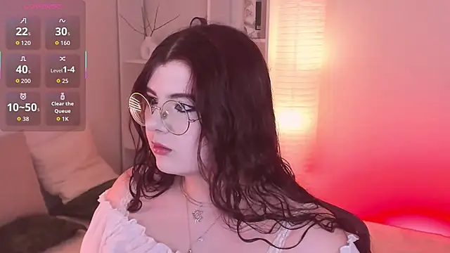 Snapshot of Siena_aa chatting on February 20, 2026, 8:42 pm Siena aa online show from February 20, 2026, 8:42 pm