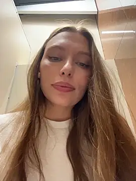 LeiaMood online show from April 11, 2026, 7:45 am