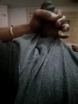 Snapshot of Mafiya0102 chatting on February 17, 2026, 10:45 am Mafiya0102 online show from February 17, 2026, 10:45 am