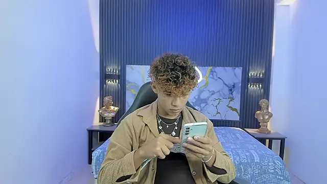 Anyelo Twink online show from March 20, 2026, 4:17 am