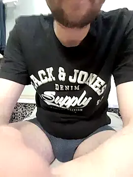 80julien online show from May 4, 2026, 7:54 pm
