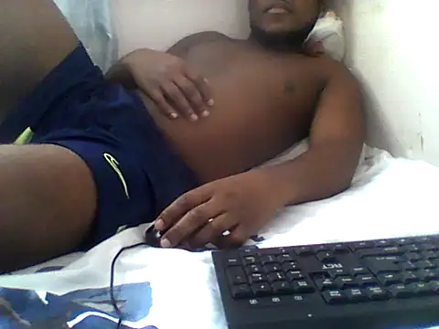 handsomeguy02 online show from May 22, 2026, 12:44 pm