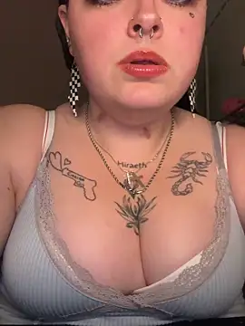 XCurvy QuinnX online show from January 16, 2026, 6:23 pm