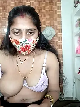 Angel eyes00 online show from April 6, 2026, 5:14 pm