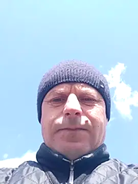 Ivan9iutt online show from April 26, 2026, 8:12 am