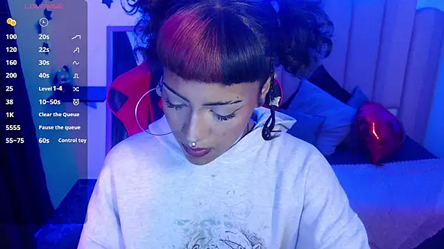 jia1111  online show from February 17, 2026, 2:13 pm