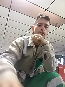 torvyHot online show from February 22, 2026, 11:42 am