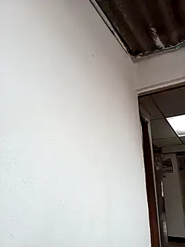 torvyHot online show from April 15, 2026, 8:09 pm