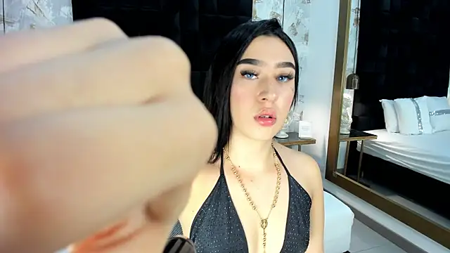 emily clarkk  online show from February 23, 2026, 7:11 pm