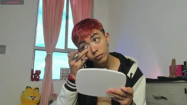 Maiky Cooper01 online show from February 18, 2026, 6:15 pm